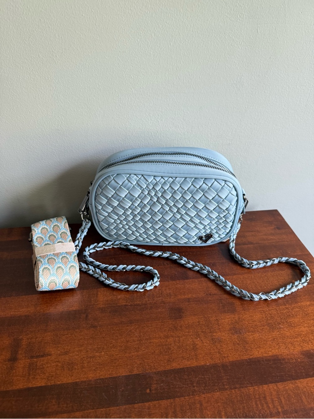 TOMMY BAHAMA Caledon Mini Crossbody-Light Blue